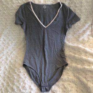 V neck bodysuit
